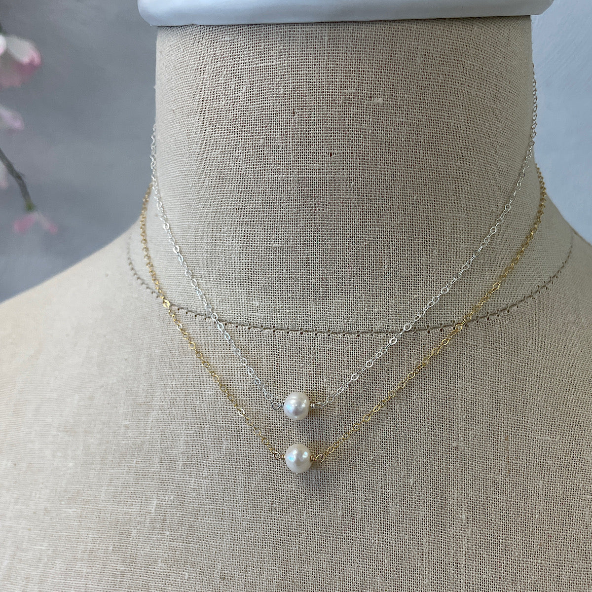 Single Pearl Choker Necklace